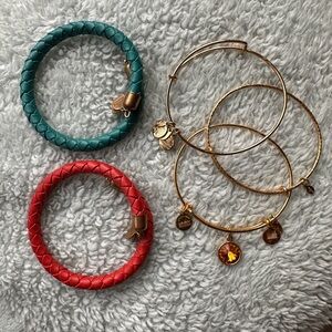 Vintage Sixty Six Ani & Alex Bracelet 2 Sets